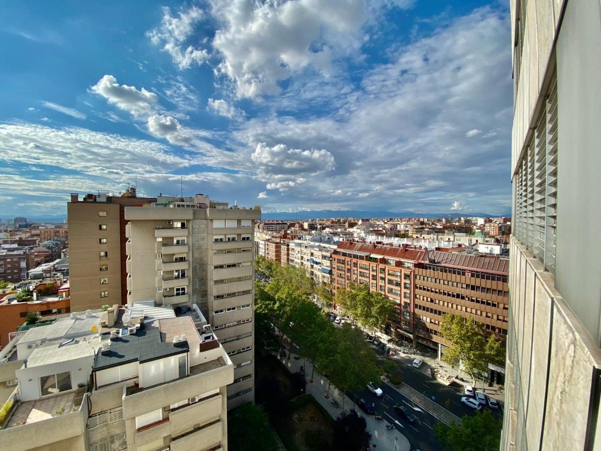 Charming Eurobuilding Skyline Apartment Madrid